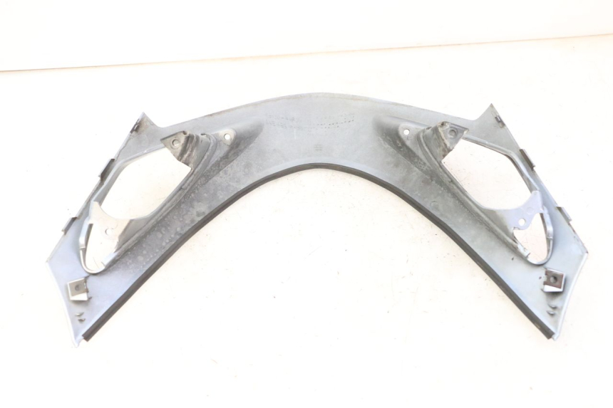 photo de UPPER FRONT PANEL SUZUKI UH BURGMAN 125 (2002 - 2006) - Fixing points details