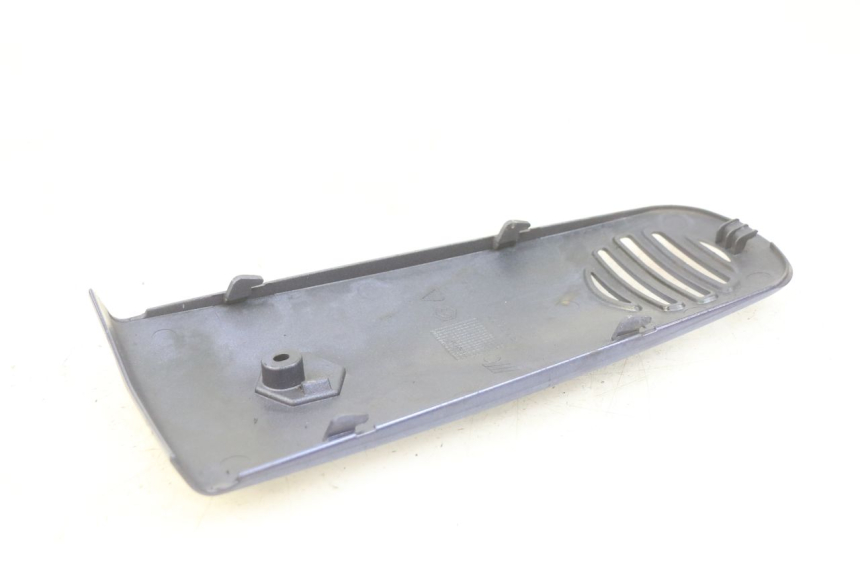 photo de UPPER FRONT PANEL PIAGGIO VESPA GRANTURISMO 125 (2003 - 2007) - Component detail