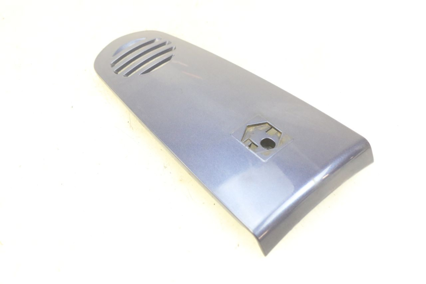 photo de UPPER FRONT PANEL PIAGGIO VESPA GRANTURISMO 125 (2003 - 2007) - Alternative perspective