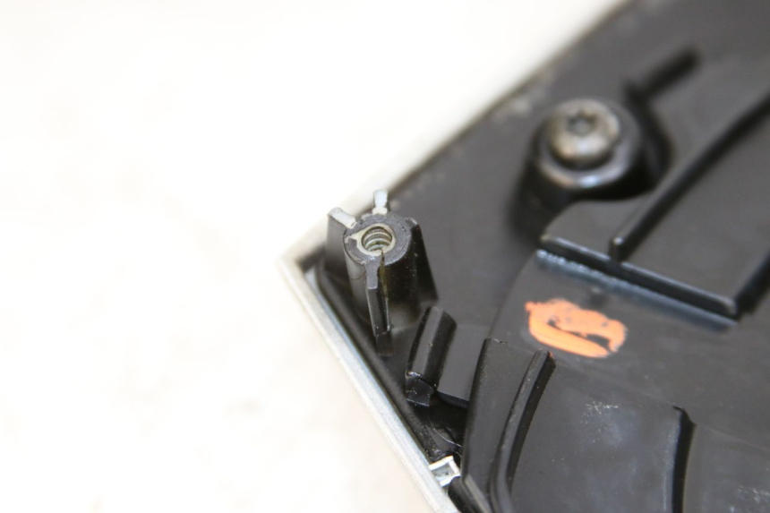 photo de UPPER FRONT FAIRING PEUGEOT VIVACITY 125 (2010 - 2017) - Alternative perspective