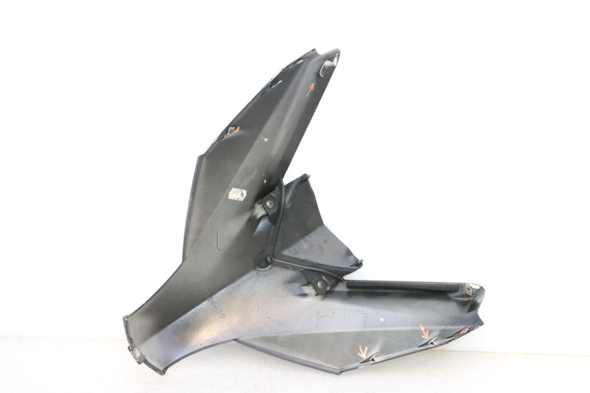 photo de UPPER FRONT FACE YAMAHA X-MAX XMAX 125 (2010 - 2013) - Surface and material condition