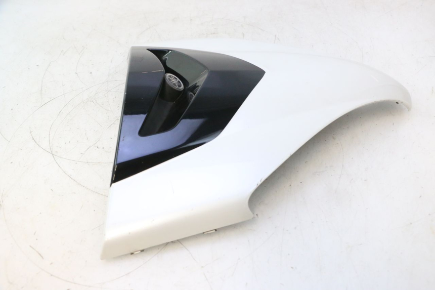 photo de UPPER FRONT FACE YAMAHA XMAX X-MAX 125 (2006 - 2009) - Surface and material condition