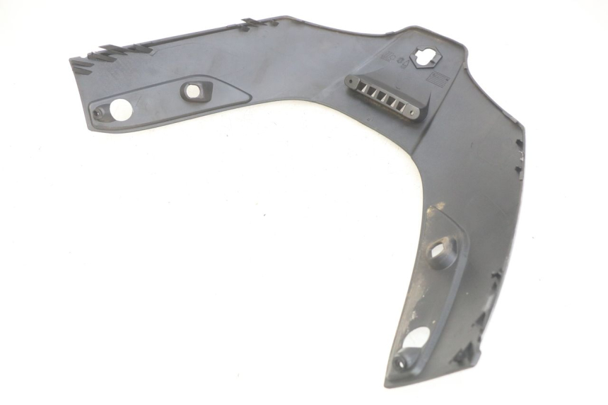 photo de UPPER FRONT PANEL PIAGGIO X8 125 (2004 - 2007) - Zoom on usage condition