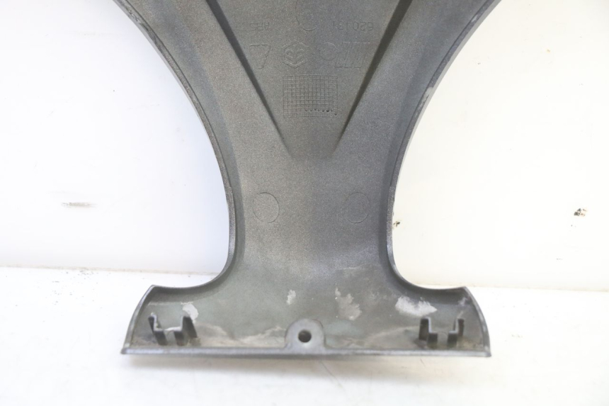 photo de UPPER FRONT PANEL PIAGGIO X9 EVOLUTION 125 (2003 - 2007) - Markings and original references