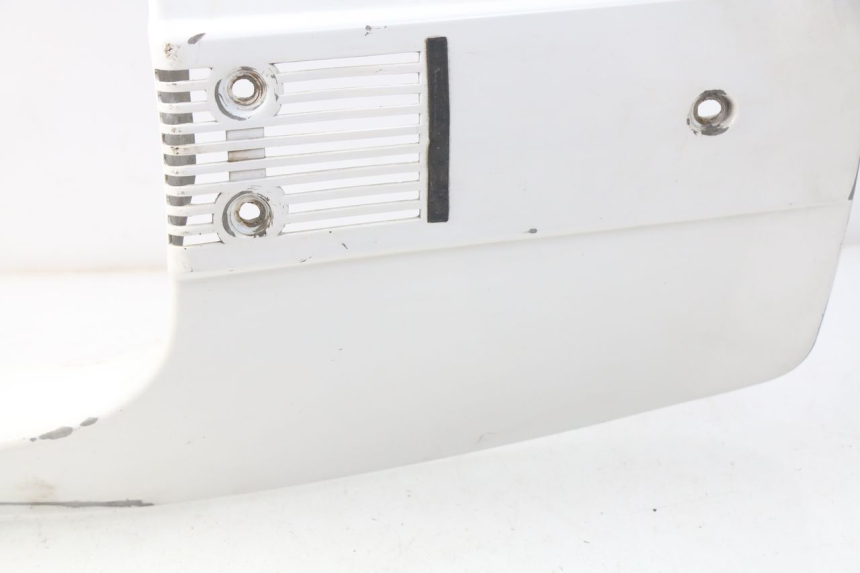 photo de FRONT FAIRING PEUGEOT SX 80 (1986 - 1995) - Alternative angle