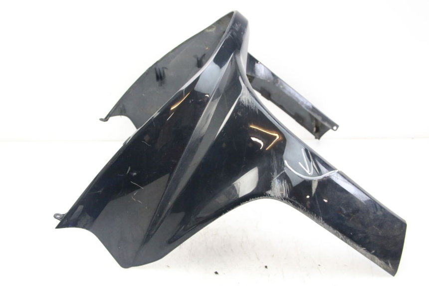 photo de FRONT FAIRING SUZUKI UH BURGMAN 125 (2002 - 2006) - Markings and original references