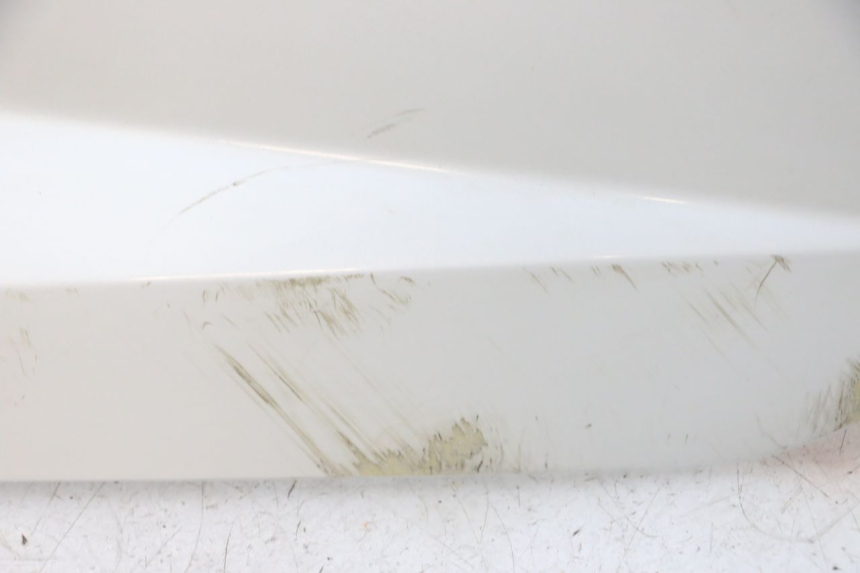 photo de FRONT FAIRING YAMAHA X-MAX XMAX 125 (2010 - 2013) - Technical close-up