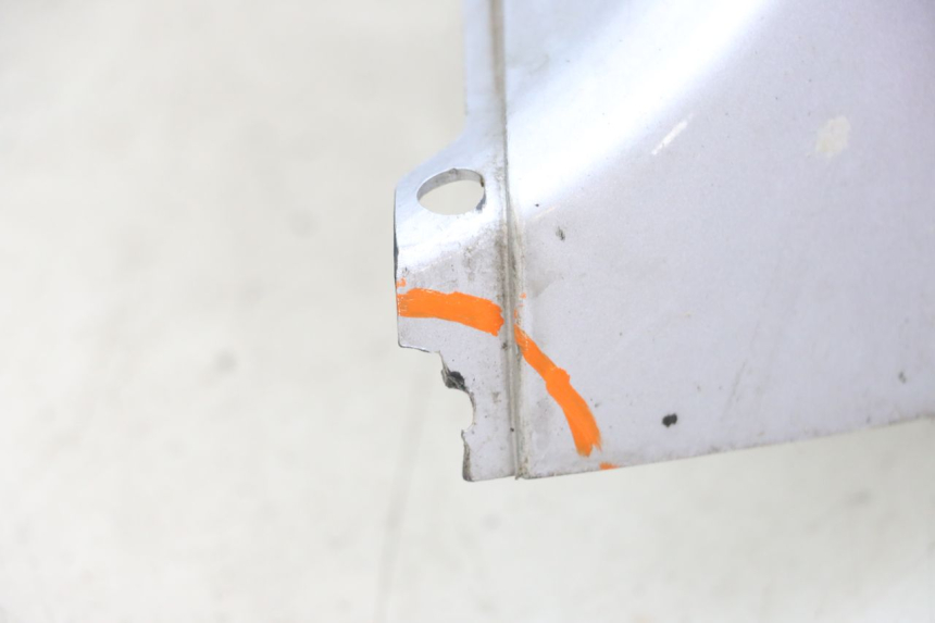 photo de FRONT PANEL PIAGGIO X8 125 (2004 - 2007) - Distinctive features