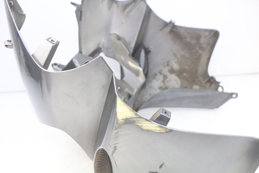 photo de FRONT PANEL PIAGGIO X9 EVOLUTION 250 (2003 - 2007) - Zoom on usage condition