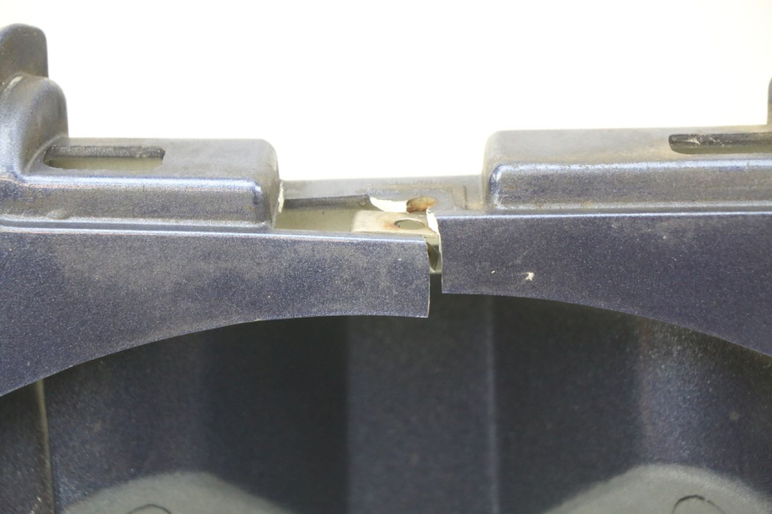 photo de FRONT PANEL PIAGGIO X9 EVOLUTION 500 (2003 - 2005) - Detailed visual inspection