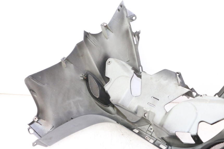 photo de FRONT PANEL PIAGGIO X9 EVOLUTION 125 (2003 - 2007) - Zoom on usage condition