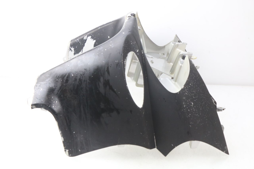 photo de FRONT PANEL PIAGGIO X9 125 (2000 - 2003) - Markings and original references