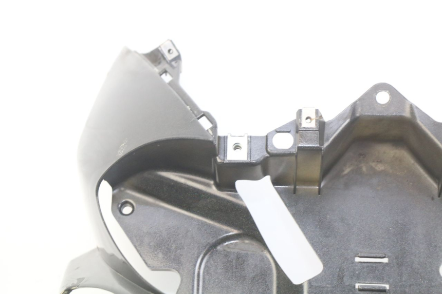 photo de FRONT PANEL PIAGGIO X9 125 (2000 - 2003) - Alternative angle