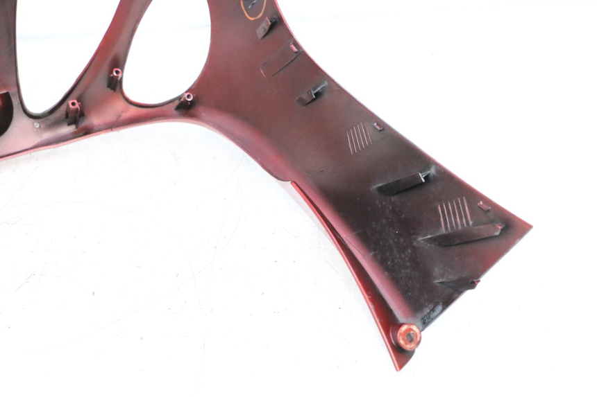 photo de FRONT FAIRING YAMAHA YP MAJESTY 125 (1998 - 2001) - Zoom on usage condition