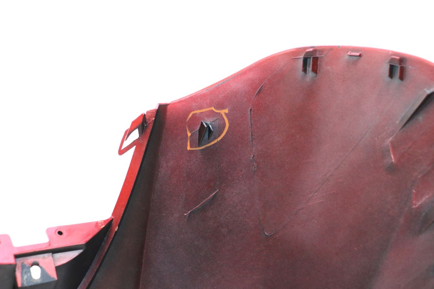 photo de FRONT FAIRING YAMAHA YP MAJESTY 125 (1998 - 2001) - Fixing points details