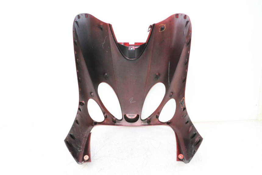 photo de FRONT FAIRING YAMAHA YP MAJESTY 125 (1998 - 2001) - Surface and material condition