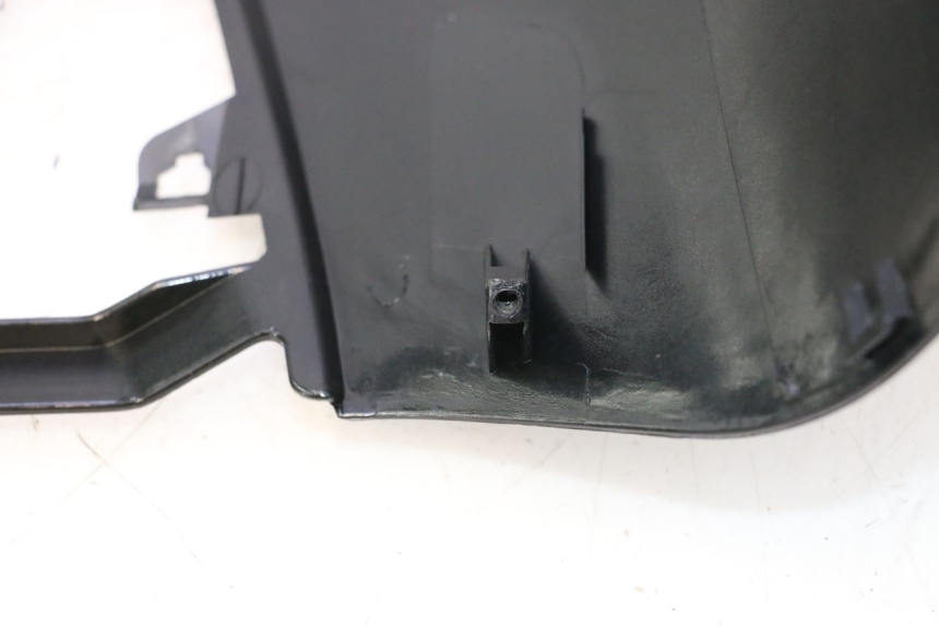 photo de FRONT FAIRING YAMAHA YP MAJESTY 125 (2007 - 2010) - Component detail