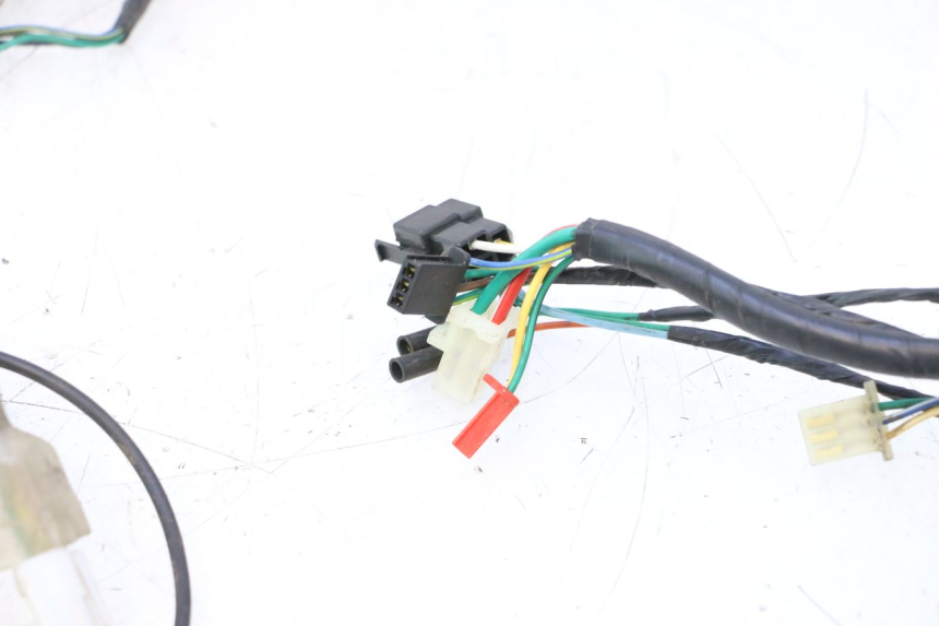photo de WIRE HARNESS KYMCO AGILITY 4T 10" 50 (2005 - 2018) - Distinctive features