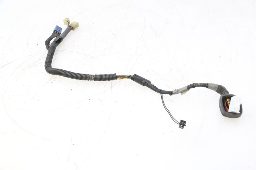 photo de SPEEDOMETER WIRE HARNESS SUZUKI GSR 600 (2005 - 2012) - Zoom on usage condition