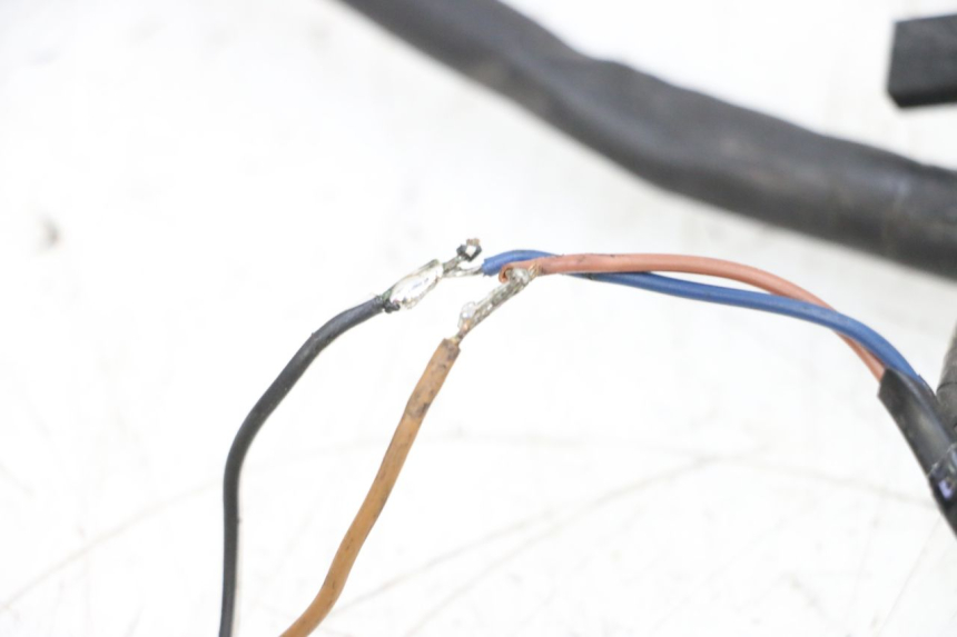 photo de SPEEDOMETER WIRE HARNESS SUZUKI GSXR GSX-R 1000 (2003 - 2004) - Fixing points details