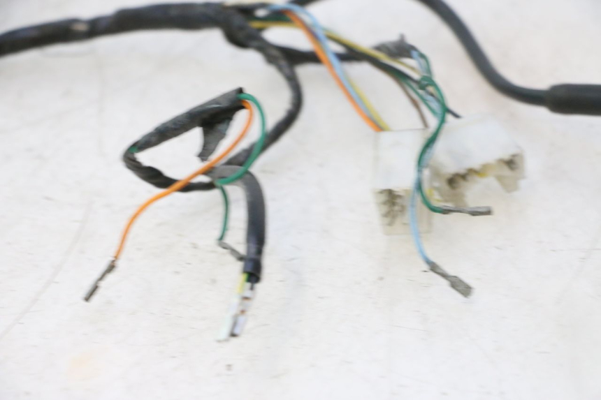 photo de INSTRUMENT CLUSTER WIRING HARNESS PEUGEOT TREKKER 50 (1995 - 2004) - Surface and material condition