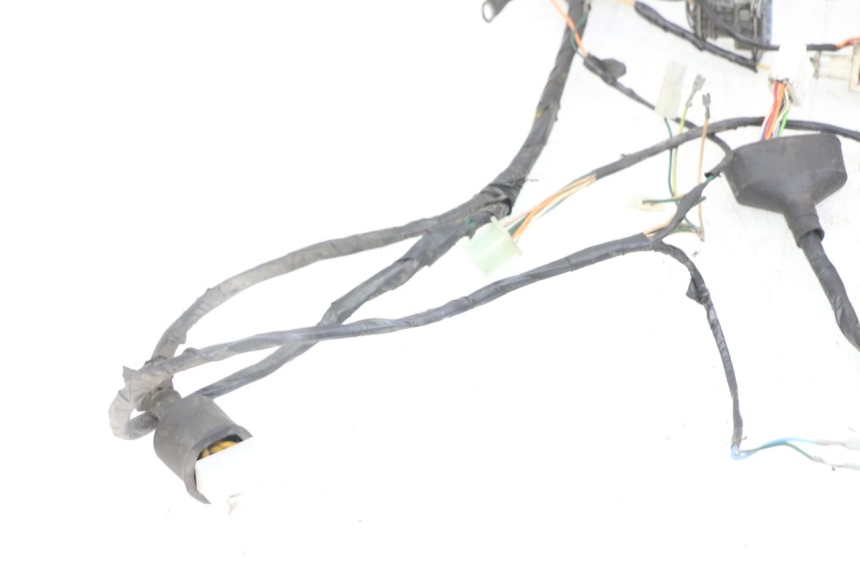 photo de WIRE HARNESS PEUGEOT ELYSTAR 125 (2002 - 2007) - High-resolution close-up