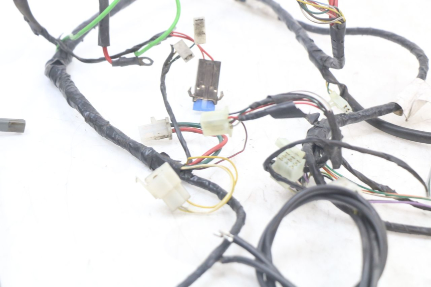 photo de WIRING HARNESS PEUGEOT ELYSTAR 50 (2002 - 2014) - Alternative perspective