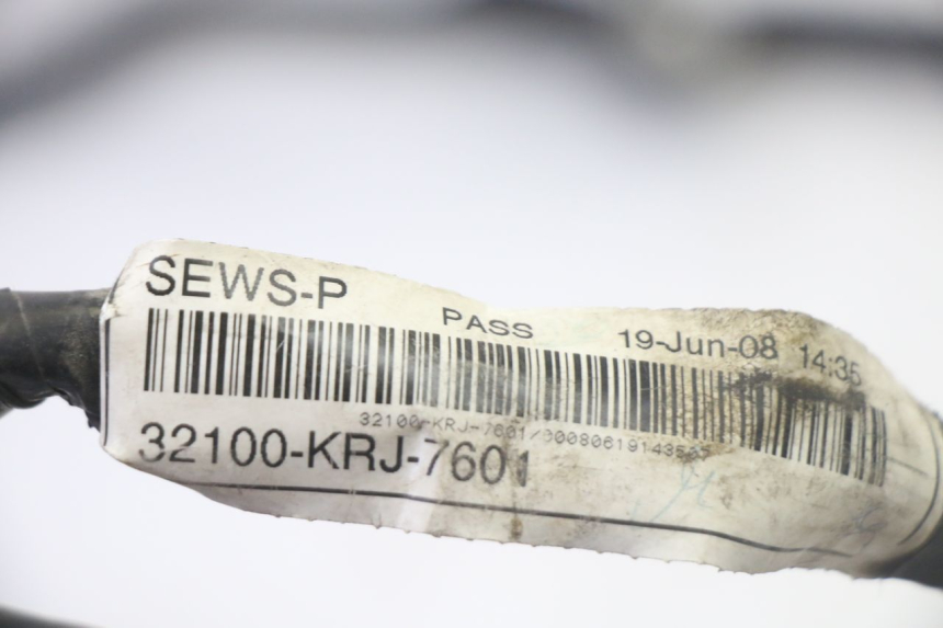 photo de WIRING HARNESS HONDA FES S-WING SWING ABS 125 (2007 - 2015) - Technical close-up