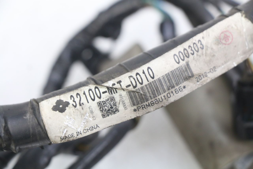 photo de WIRING HARNESS HONDA FJS SILVERWING SILVER WING 400 (2009 - 2016) - Alternative perspective