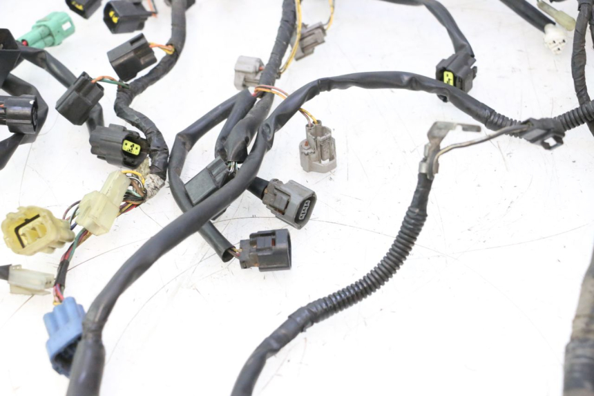 photo de WIRE HARNESS SUZUKI GSR 600 (2005 - 2012) - Distinctive features