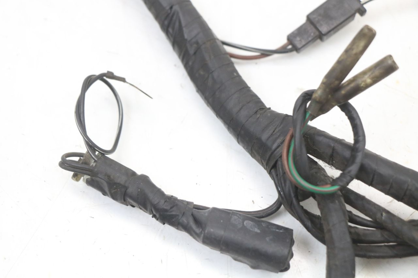 photo de WIRE HARNESS HYOSUNG GTR 125 (2006 - 2008) - Surface and material condition