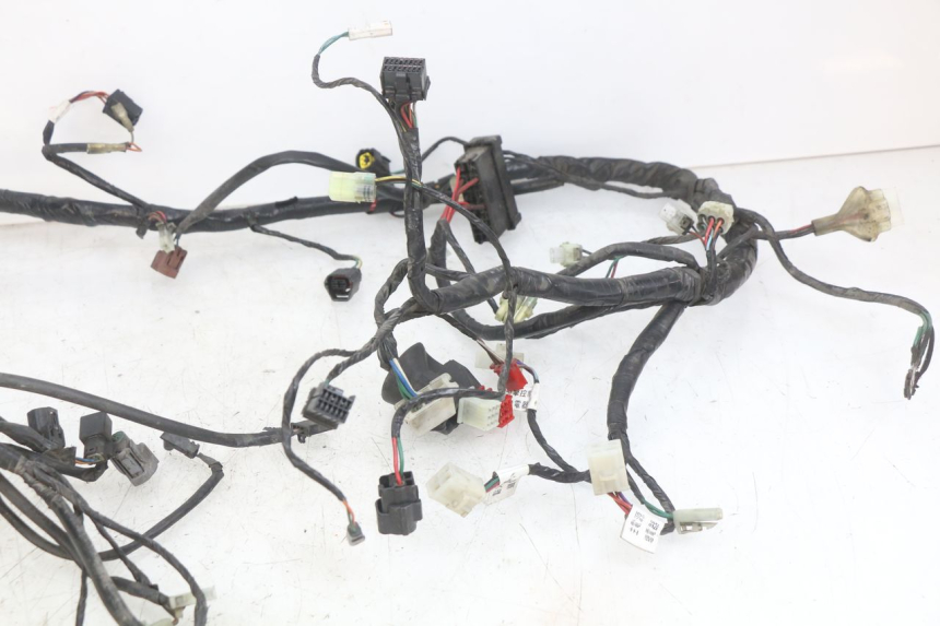 photo de WIRING HARNESS SYM GTS EFI 125 (2012 - 2016) - Alternative perspective