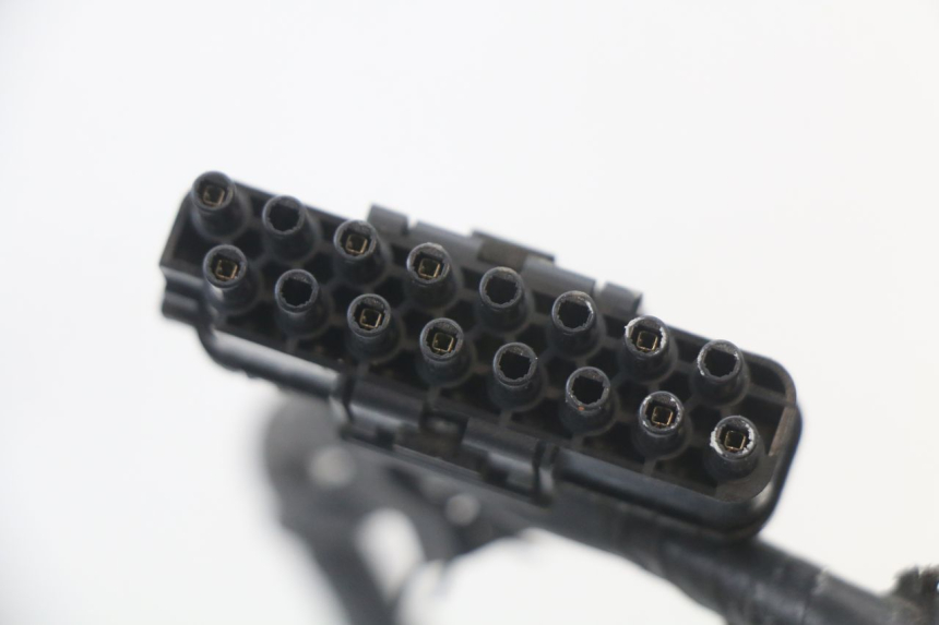 photo de WIRE HARNESS HONDA CBR F 1000 (1993 - 1996) - Checked used part