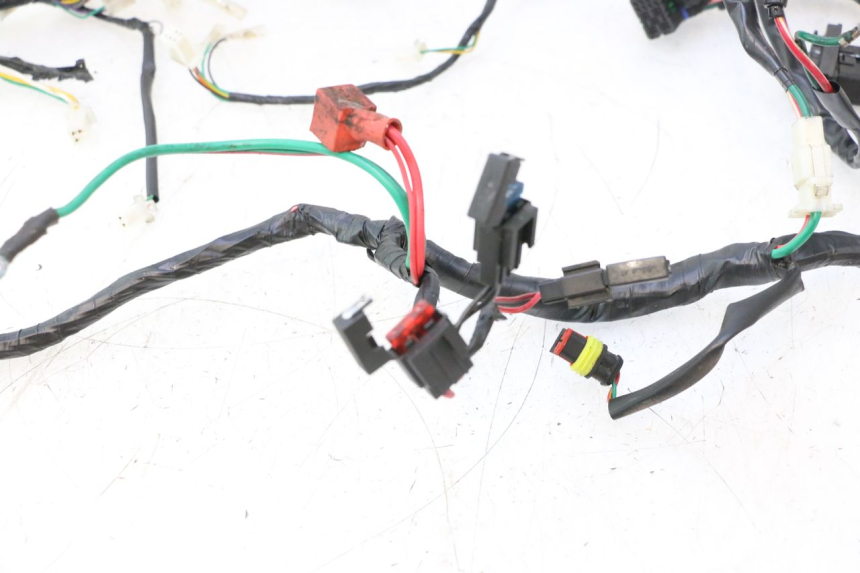 photo de WIRE HARNESS PEUGEOT KISBEE 2T 50 (2018 - 2022) - High-resolution close-up