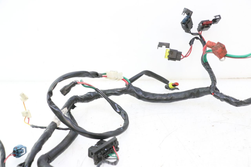 photo de WIRE HARNESS PEUGEOT KISBEE 2T 50 (2018 - 2022) - Technical close-up