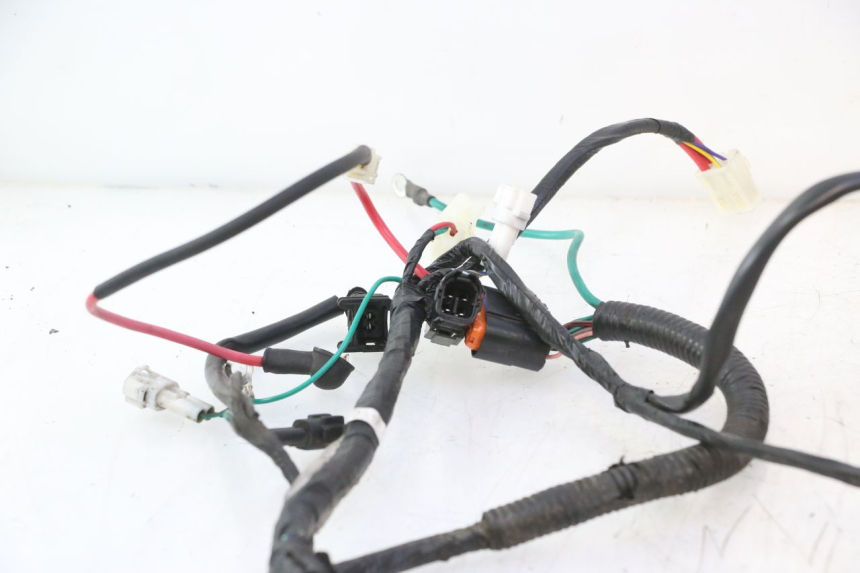photo de WIRE HARNESS PEUGEOT KISBEE 4T 50 (2023 - 2026) - Fixing points details