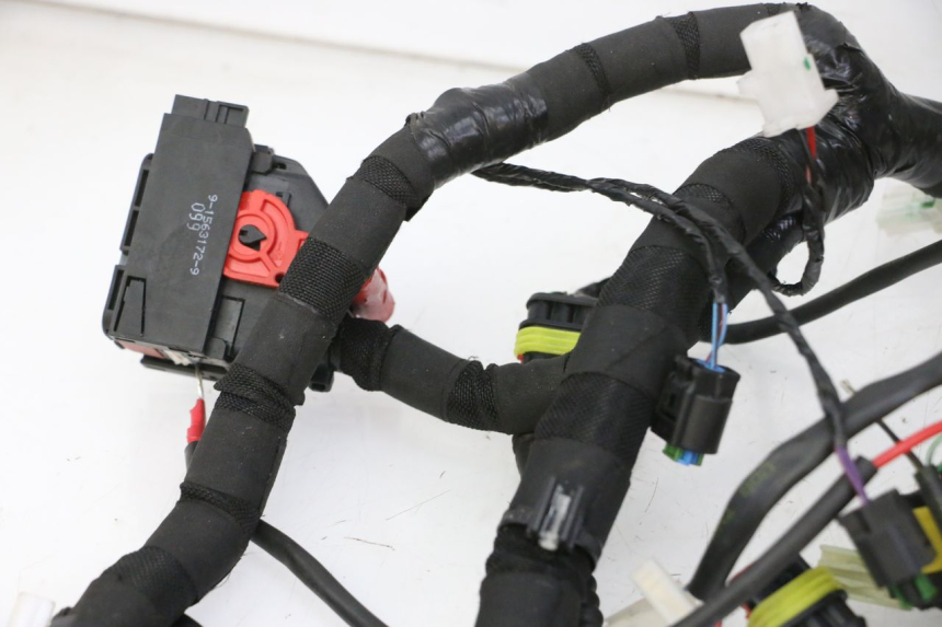 photo de WIRE HARNESS PIAGGIO MP3 HPE 310 (2024 - 2025) - High-resolution close-up