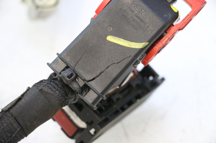 photo de WIRE HARNESS PIAGGIO MP3 HPE 530 (2022 - 2026) - Focus on structure