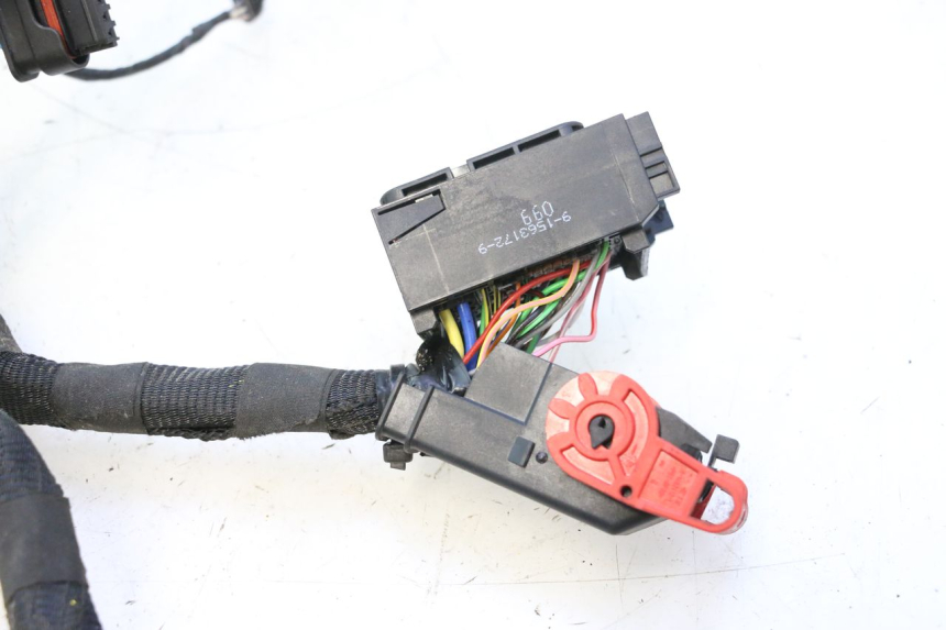 photo de WIRE HARNESS PIAGGIO MP3 HPE 530 (2022 - 2026) - Alternative angle