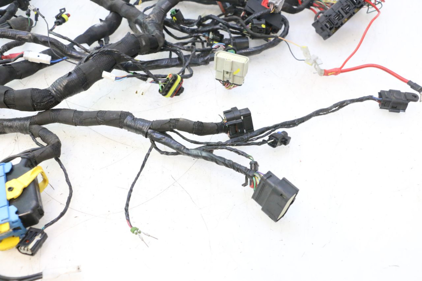 photo de WIRE HARNESS PIAGGIO MP3 HPE 530 (2022 - 2026) - Product overview