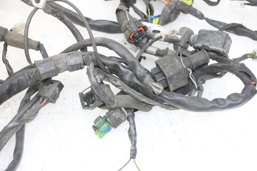 photo de WIRE HARNESS PIAGGIO MP3 LT 400 (2007 - 2012) - High-resolution close-up