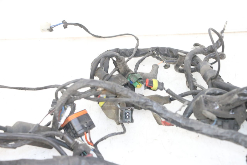 photo de WIRE HARNESS PIAGGIO MP3 LT 400 (2007 - 2012) - Technical close-up