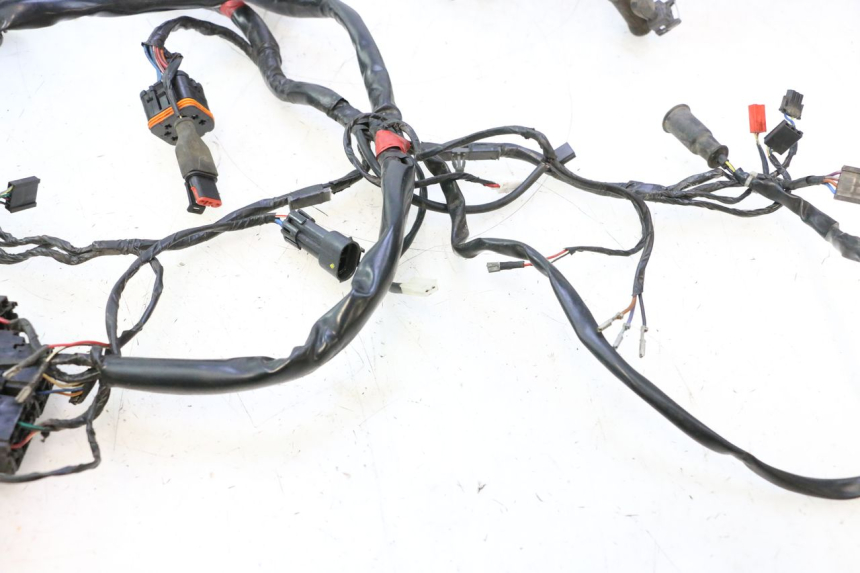 photo de WIRE HARNESS PIAGGIO MP3 LT 400 (2007 - 2012) - Technical close-up
