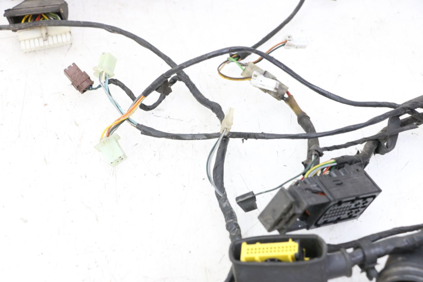 photo de WIRE HARNESS PEUGEOT SATELIS COMPRESSOR K15 125 (2006 - 2009) - Additional view of the item