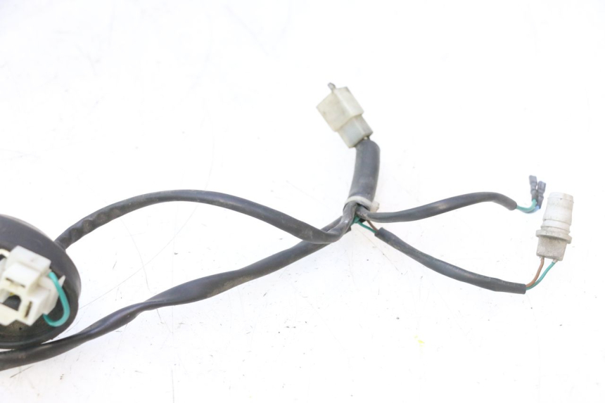 photo de HEADLIGHT WIRE HARNESS PEUGEOT ELYSTAR 50 (2002 - 2014) - Alternative perspective