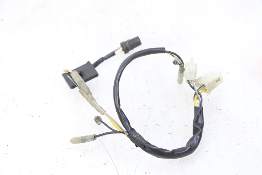 photo de HEADLIGHT WIRE HARNESS HYOSUNG GTR 125 (2006 - 2008) - Zoom on usage condition