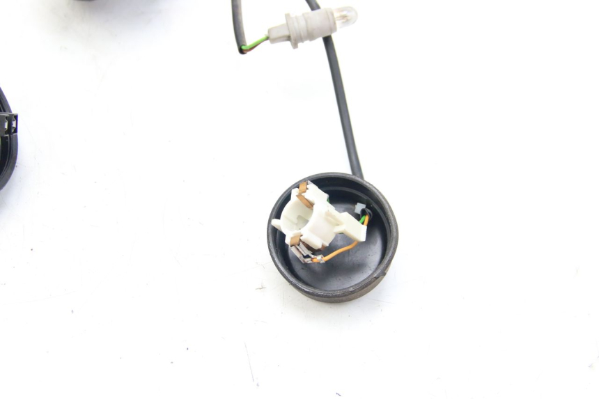 photo de HEADLIGHT HARNESS PEUGEOT SATELIS COMPRESSOR K15 125 (2006 - 2009) - Technical close-up