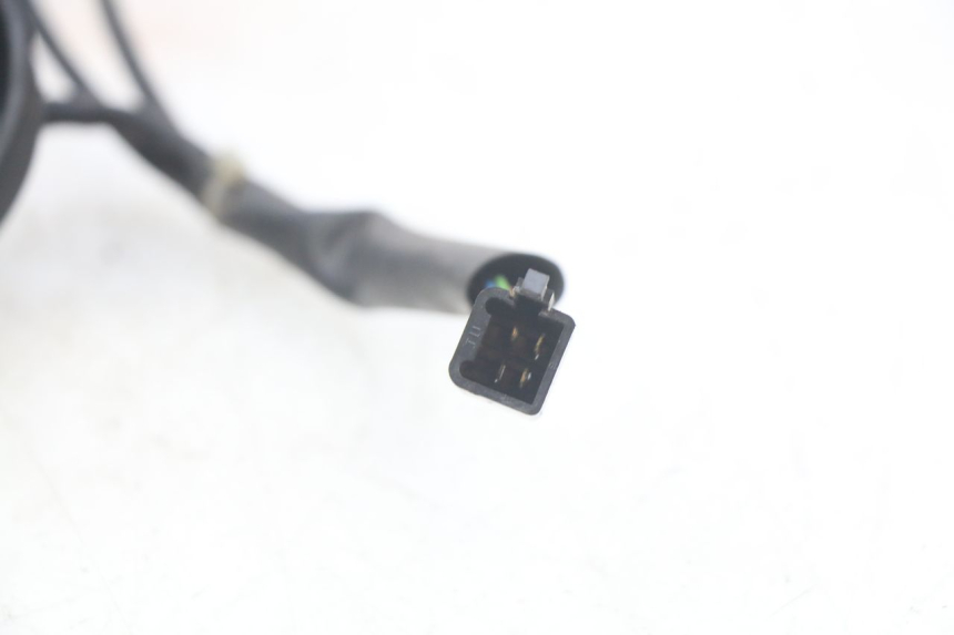 photo de HEADLIGHT HARNESS PEUGEOT SATELIS 125 (2010 - 2012) - Zoom on usage condition