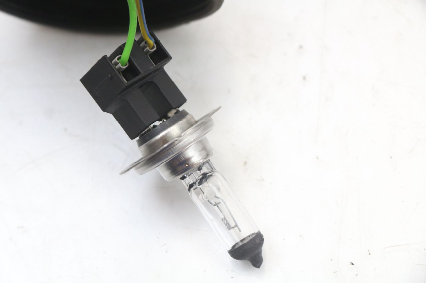 photo de HEADLIGHT HARNESS PEUGEOT SATELIS 125 (2010 - 2012) - Markings and original references