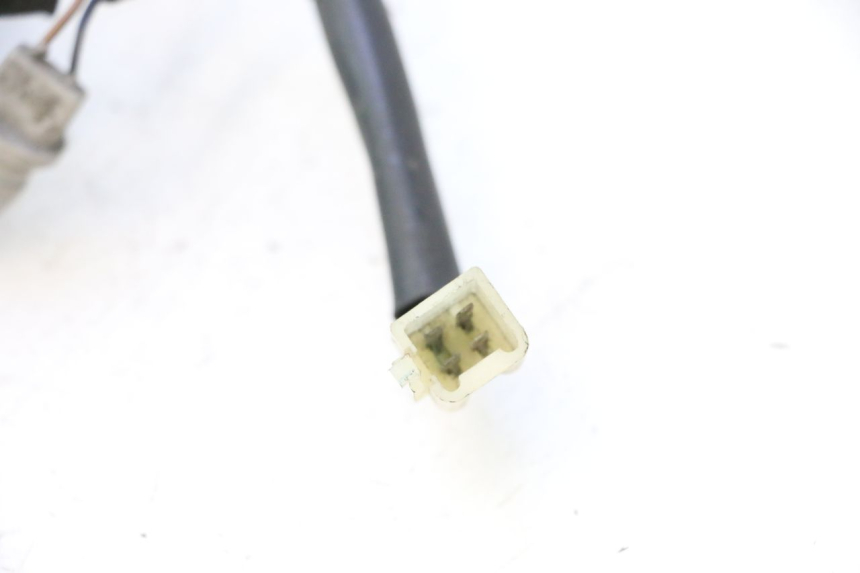 photo de HEADLIGHT WIRE HARNESS YAMAHA X-MAX XMAX 125 (2010 - 2013) - Zoom on usage condition